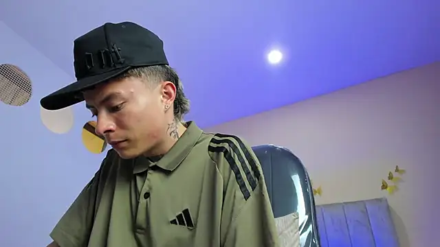 Nascary_Fox élő XXX-chatje