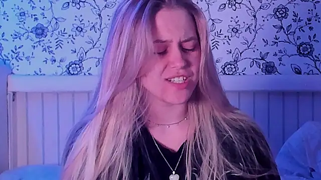AngelAnty লাইভ XXX চ্যাট