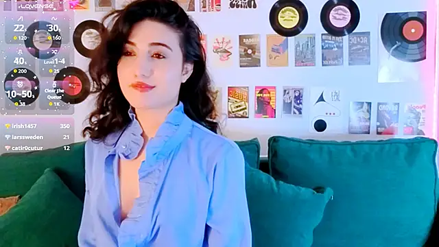 Maya_Rogerss élő XXX-chatje