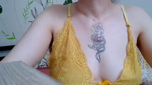 anngelle élő XXX-chatje