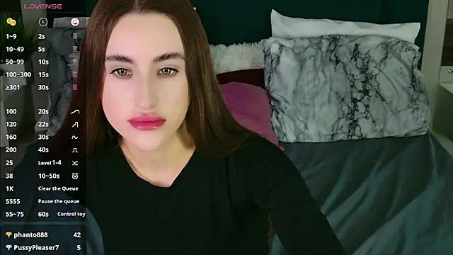 MadisonRen's Webcam Show