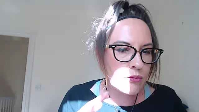 Humiliatrixxxx Live XXX-chat