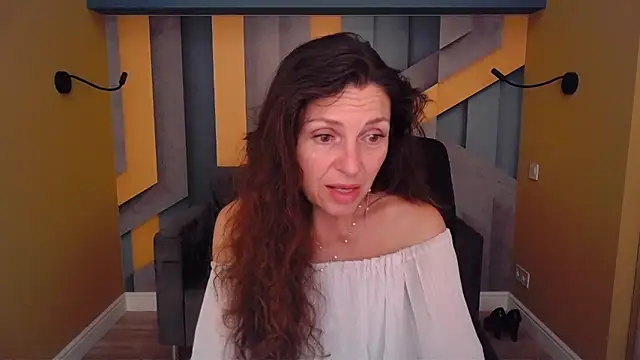 EllaLong live XXX chat
