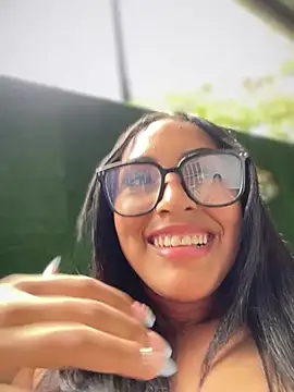 MaverickGray's Live XXX Chat