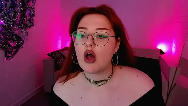 StaceyJensen Adlı Modelin Canlı XXX Sohbeti