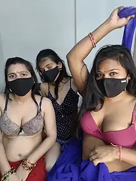 cutee__crazy's Live Chat Room