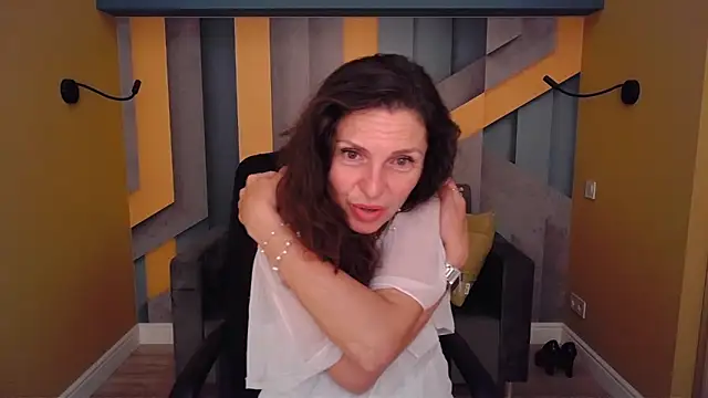 Chat +18 de EllaLong ao vivo