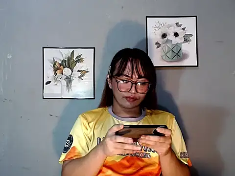 Asianblk_barbiedoll 网络视讯表演