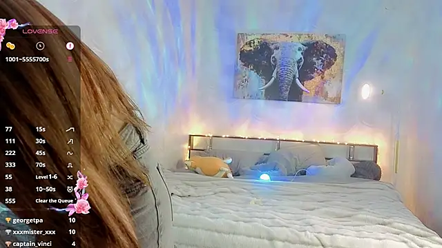 AuraLune__'s Webcam Show