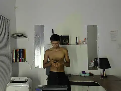 xxKamadevaxx Chat XXX in diretta