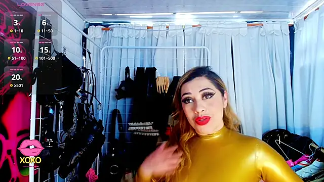 LatexDevil_Blondie Live XXX-chat