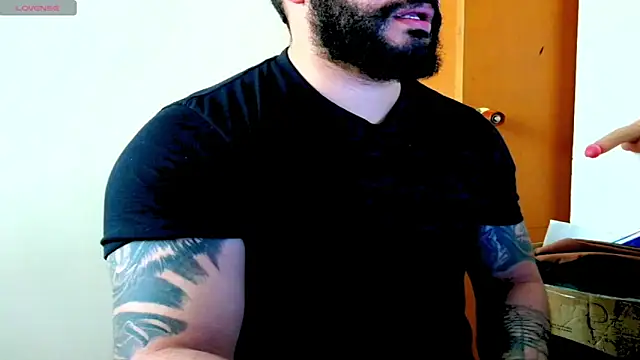 Show modela Vince_Reynolds na web-kameri