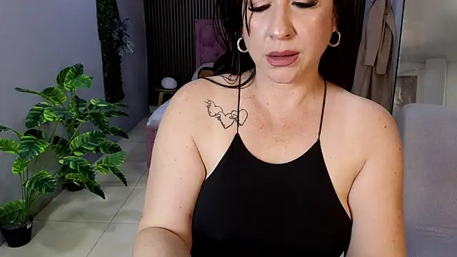 camil_milfdreamn Live XXX chat