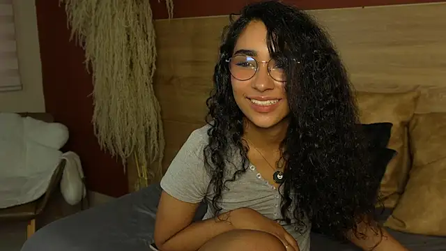 scarlett25__'s Live XXX Chat