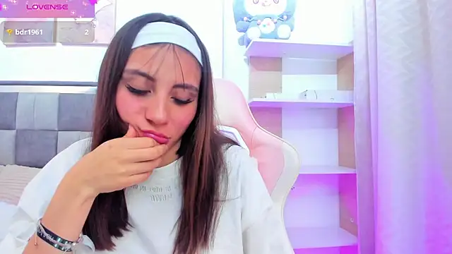 Chat +18 de lolypink_ ao vivo