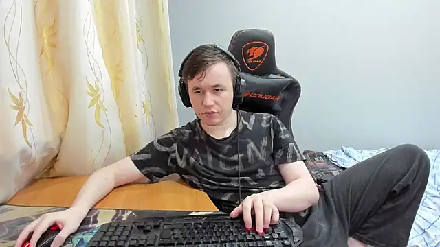 iliaskrislove Chat XXX live