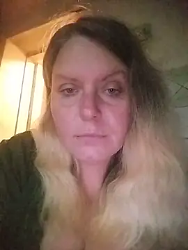 XXX chat uživo modela Lana-murr