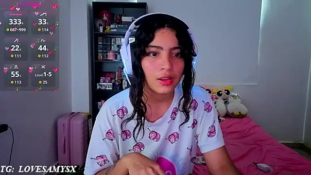Lovelyamyy লাইভ XXX চ্যাট