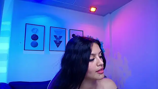 Czat XXX na żywo – Maddie_T18