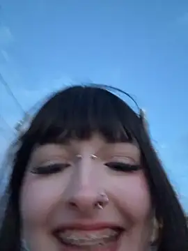 Chat +18 de virusDoll ao vivo