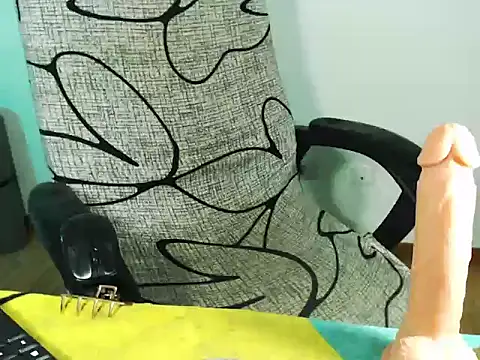 Hannah_Kiim Show Webcam