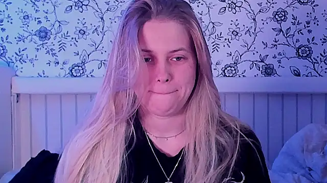 צ'אט XXX בשידור חי של AngelAnty