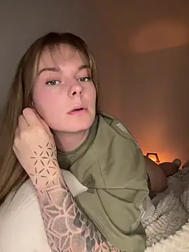 LisaFreierxx 现场XXX聊天