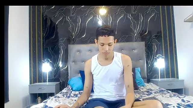 PhillipCox Webcam show