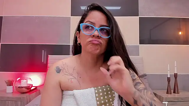 Chatroom XXX en direct de Zara_Jackson