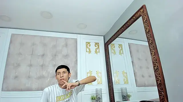 AlanaAndJames Adlı Modelin Canlı XXX Sohbeti