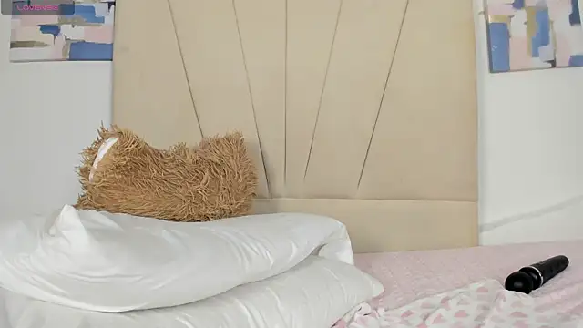Sophia_Ebony Obrolan Langsung XXX