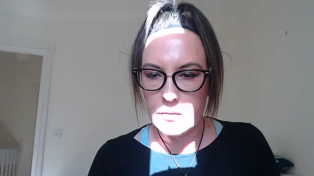 Humiliatrixxxx's Live XXX Chat