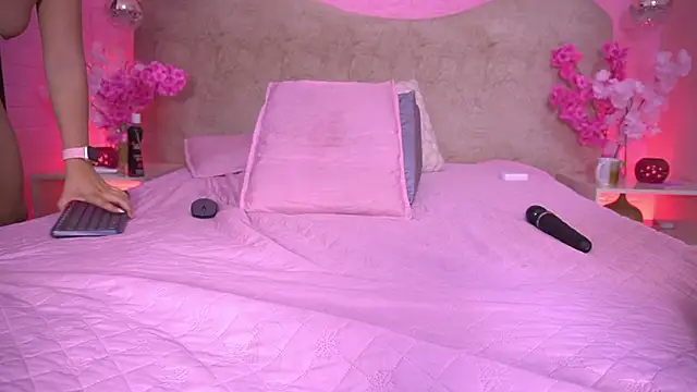 sarakaisy live XXX chat