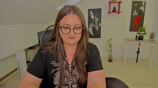 MistressDarrah Live XXX Chat