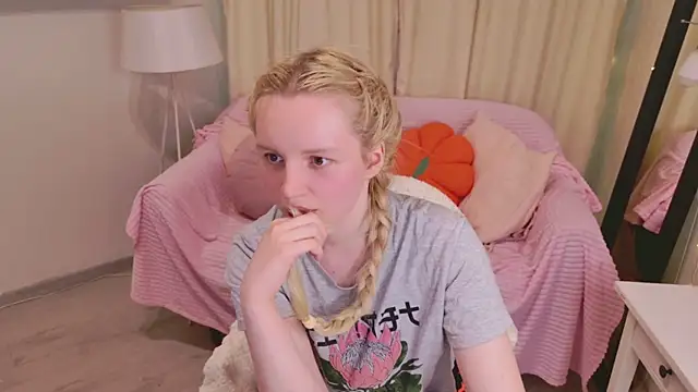 Beatrica_Klein's Live XXX Chat