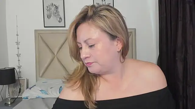 MonyCassius Chat XXX in diretta