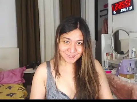 stellahugeX Chat XXX in diretta