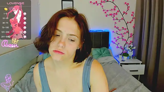 DellaRows Adlı Modelin Canlı XXX Sohbeti