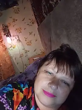 Chat +18 de AuroKaria ao vivo