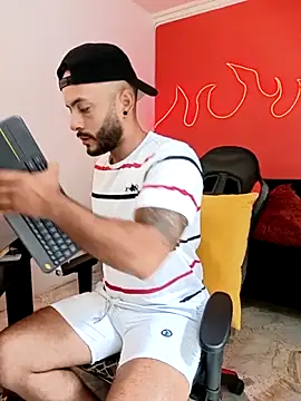 Mike_savage3's Live XXX Chat
