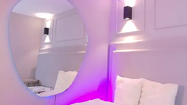 Živý XXX chat NaomiKlarc
