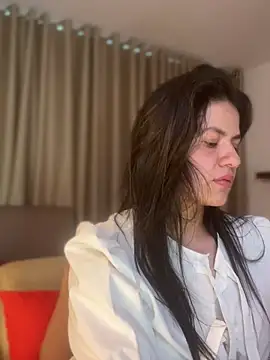 دردشة Zandrina الجنسية المباشرة