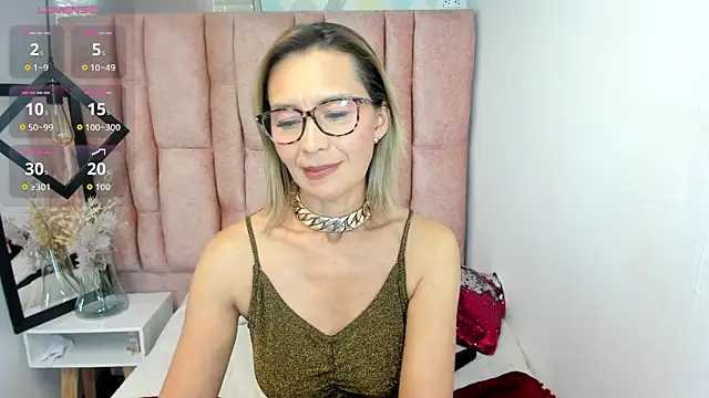 Issa_Milf__ Obrolan Langsung XXX