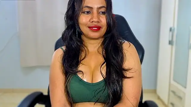 دردش ة FannyXhot الجنسية المباشرة