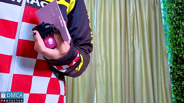 Sembang XXX Secara Langsung nena_cupcake_