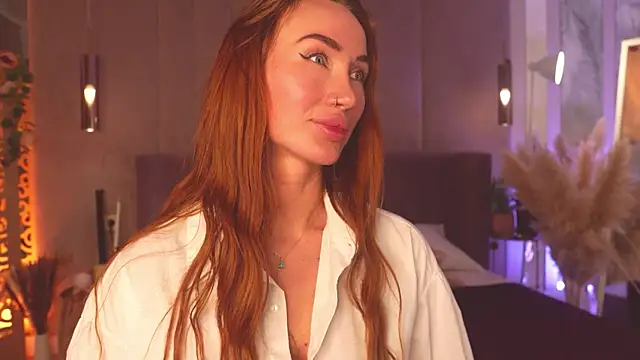 Chat +18 de SerenaWest_ ao vivo