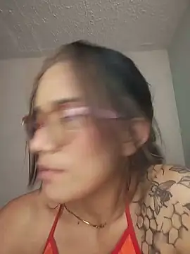 Chat +18 de Yaumiko ao vivo