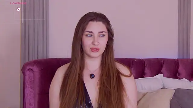 KiraBarlows Adlı Modelin Canlı XXX Sohbeti