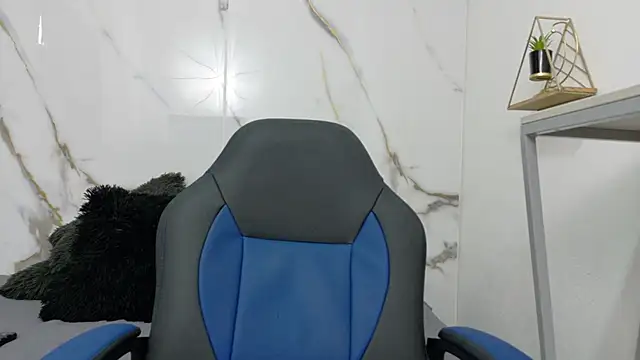 Chatroom XXX en direct de Lindsey8