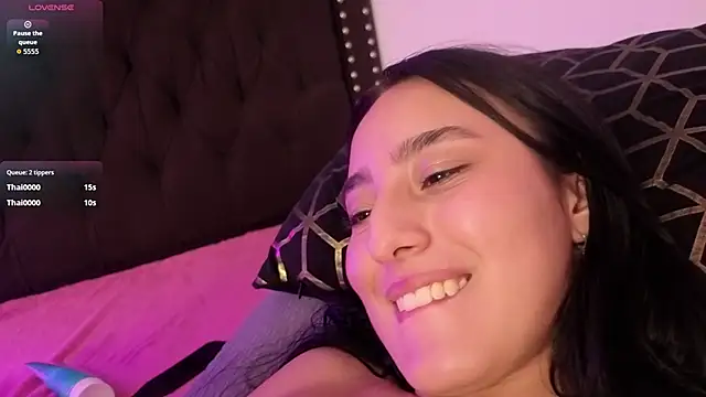 emily_vermont Adlı Modelin Canlı XXX Sohbeti